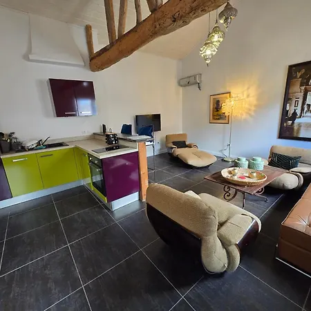 Holiday home Gite, Jacuzzi Et Piscine